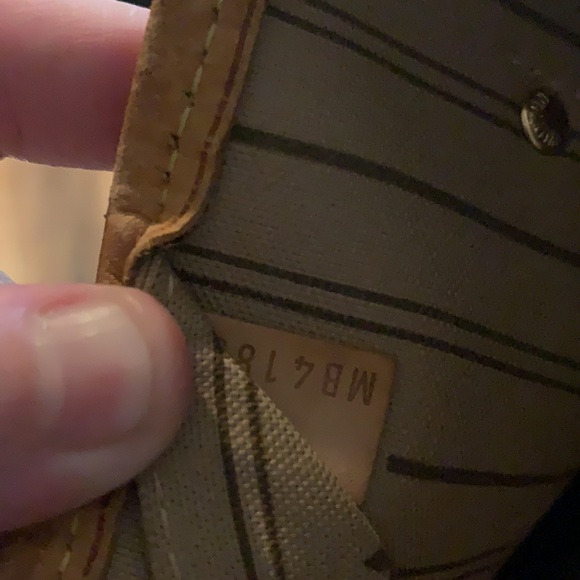 Louis Vuitton Neverfull MM MB4180 - Picture 7 of 15